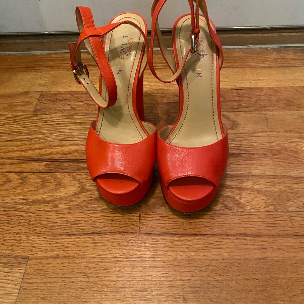Wedge shoes